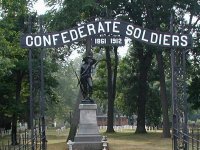 confederate-soldiers-t.jpg (13184 bytes)